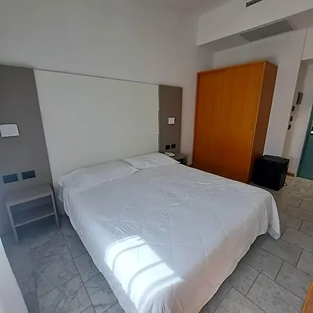 Consuelo Hotell 4*