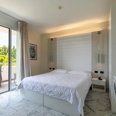 Consuelo Hotel 4*