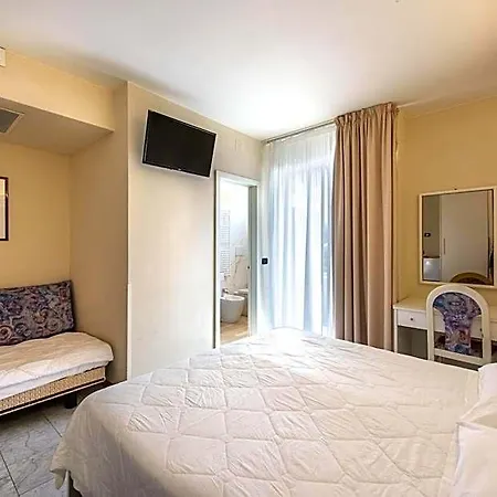 Hotel Consuelo 4*